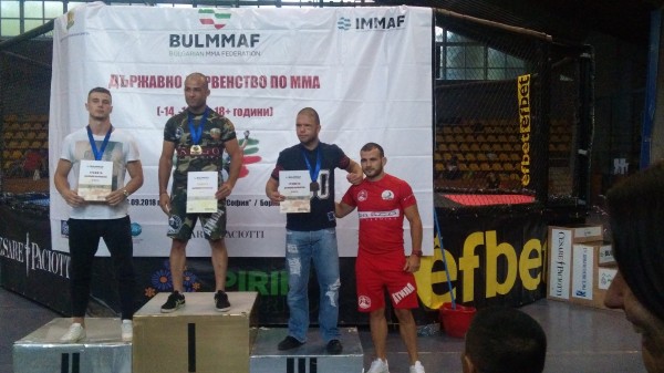Достоен дебют на Държавно първенство по ММА за младите състезатели на „Спортен клуб Аргус ММА“