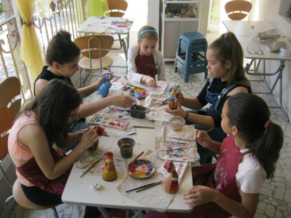 Школа „Арт линия” празнува днес 17-я си рожден ден