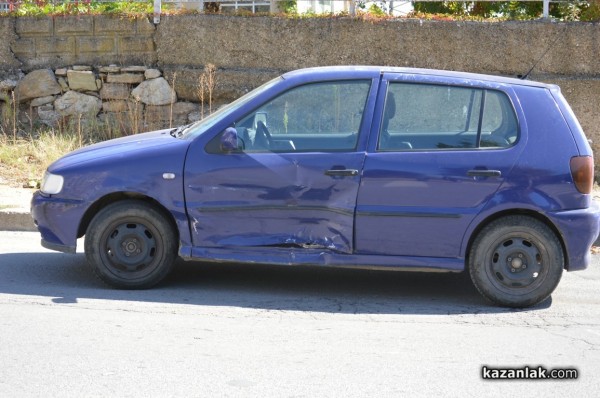 Лек удар между автомобили на кръстовище на главната и ул. “Чаталджа“