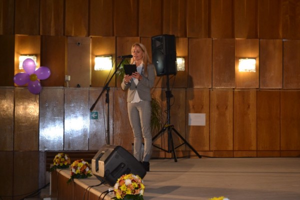 Екипът на администрацията работи като едно цяло в полза на гражданите