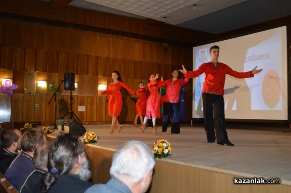 В Деня на българската община Галина Стоянова награди „отличниците“ от община Казанлък