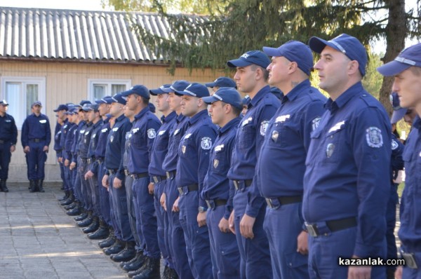 Новите служители на МВР, обучавани в Казанлък, положиха своята клетва