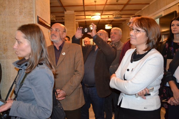 Завършен е проектът „Въвеждане на мерки за достъпна среда в сградата на общинска администрация Казанлък“