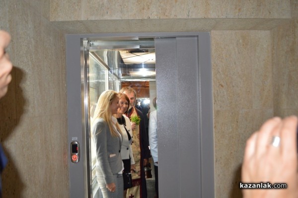 Сградата на общинска администрация вече е по-достъпна и за хората с увреждания