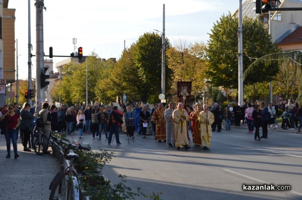 Чудотворната икона вече е в Казанлък