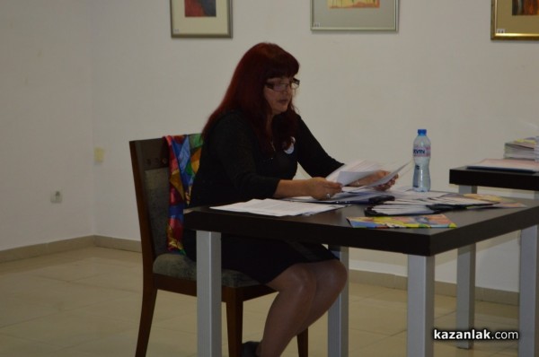 Проект „Библиотеката-моята първа сцена“ доближи децата до изкуството 