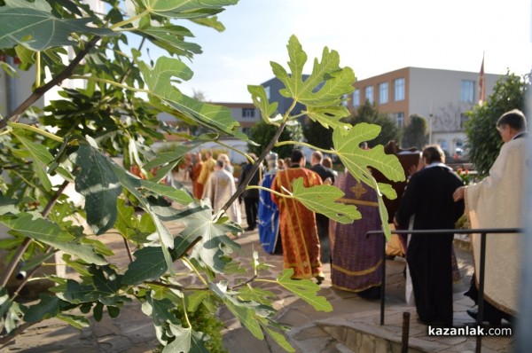 Чудотворната икона вече е в Казанлък