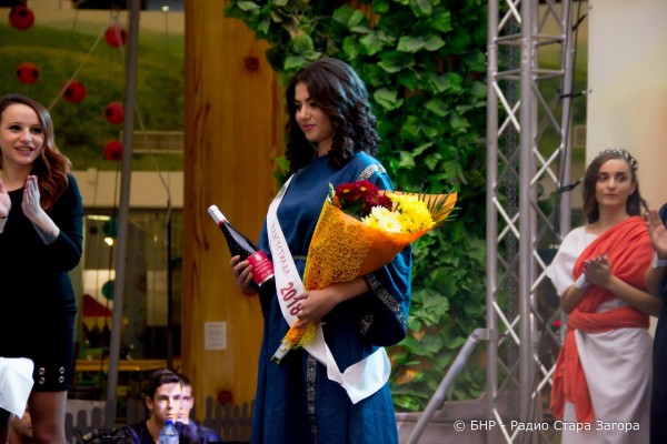 Двете казанлъчанки станаха подгласнички на Царица Августиада 2018