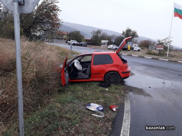 Катастрофа с пострадали на разклона за Шейново до Шипка