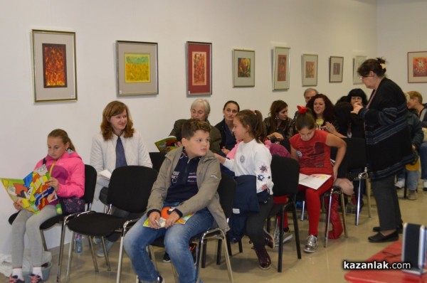 Цвят и настроение в сборника с детски творби “Цветовете на лятото“