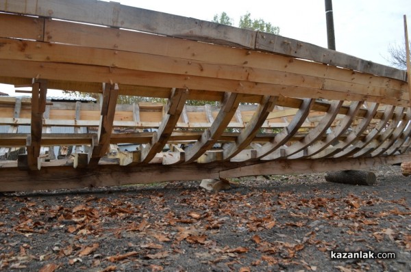 Птицеглавият тракийски кораб ще презимува на сух док 