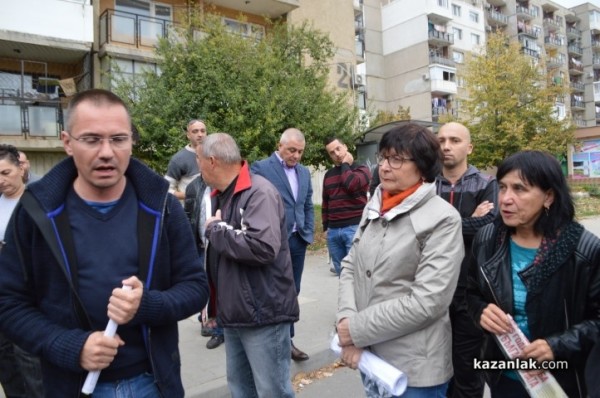 Ангел Джамбазки на среща с граждани от кв. Изток