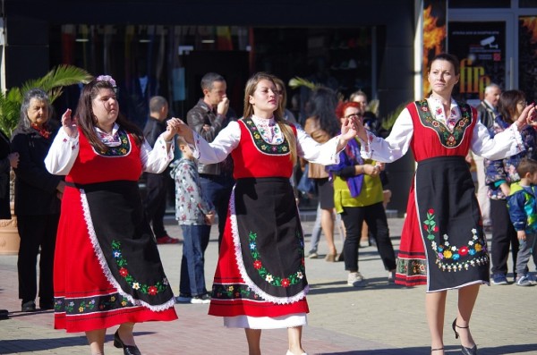 Ръка за ръка в “Казанлък това сме ние“
