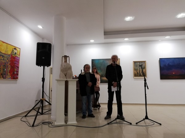 „ЕСЕНЕН САЛОН“ 2018 посрещна първите си гости