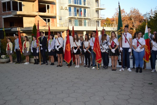 160 години празнува Основно училище „Свети Паисий Хилендарски“ в Казанлък