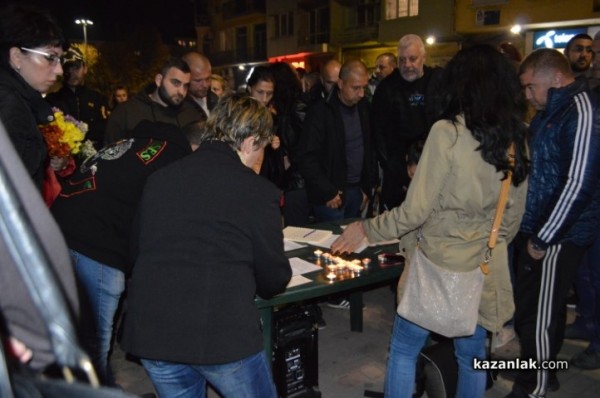 Подписка срещу движението на каруците се организира и в момента в Казанлък