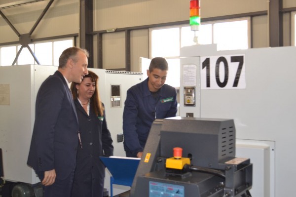 Министър Вълчев: „Поздравления за загрижеността към дуалното образование в Казанлък!“