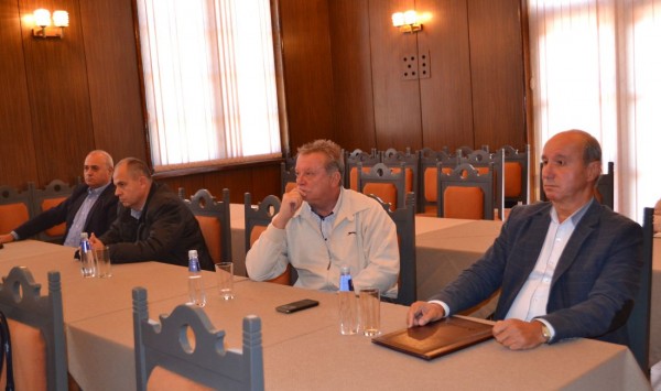 Министър Вълчев: „Поздравления за загрижеността към дуалното образование в Казанлък!“