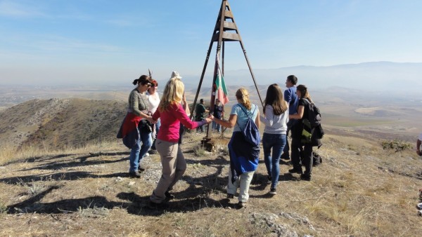 Казанлъшките туристи си спретнаха есенно-историческа обиколка