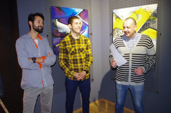 Възпитаник на художествената гимназия с уникална калиграфска изложба