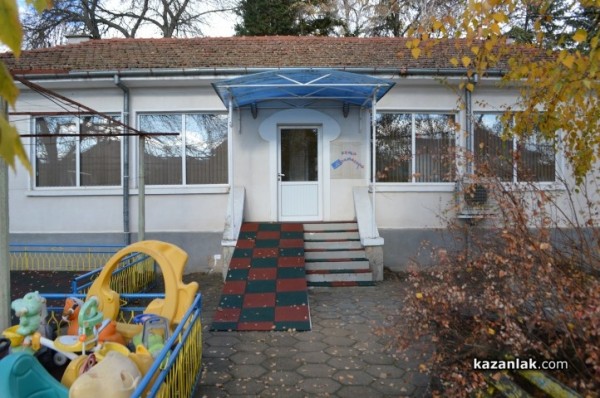 Откриха център за работа по методиката Монтесори в Бузовград