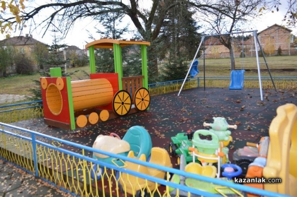 Откриха център за работа по методиката Монтесори в Бузовград