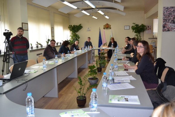 Заключителна пресконференция по проект „Обновяване на градската среда в град Казанлък“
