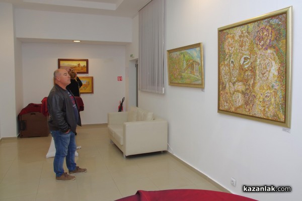 Украинските художници от “Буриме“ впечатлиха с уникална изложба