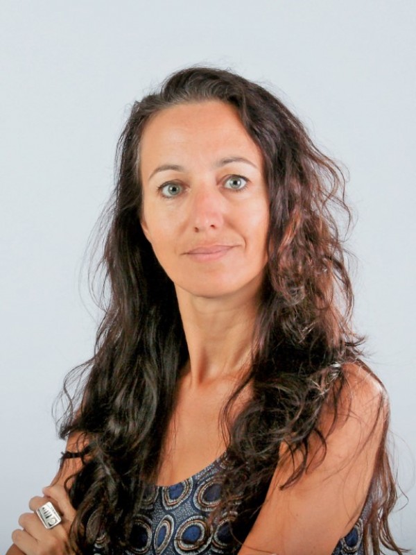 Диди Андреева реди актова фотография в Казанлък   