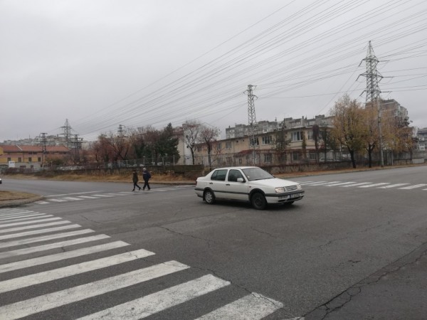 Общината регулира едно от опасните кръстовища в града
