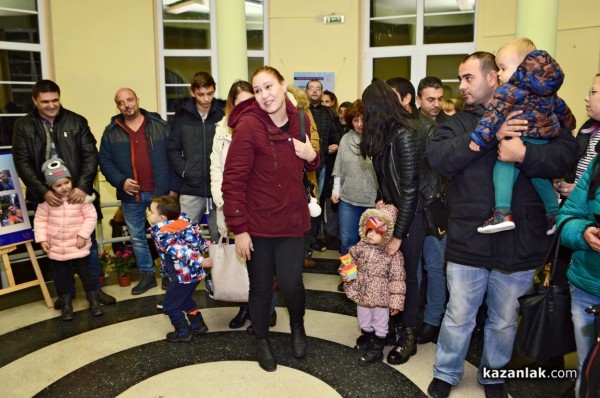 34 татковци изпратиха снимки за фотоконкурса на библиотеката