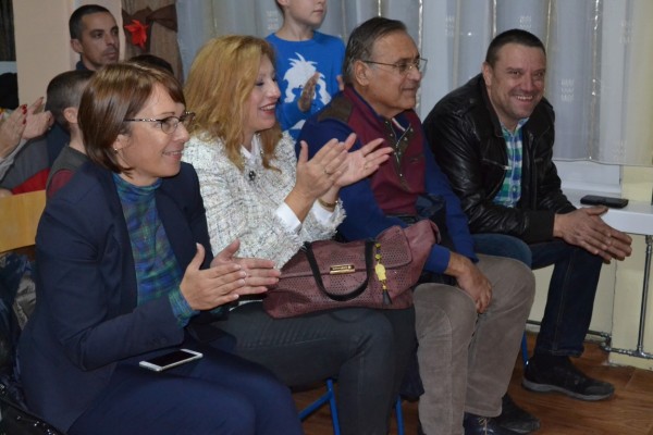 В Деня на християнското семейство обновената ДГ №13 „Мечо Пух“ официално отвори врати