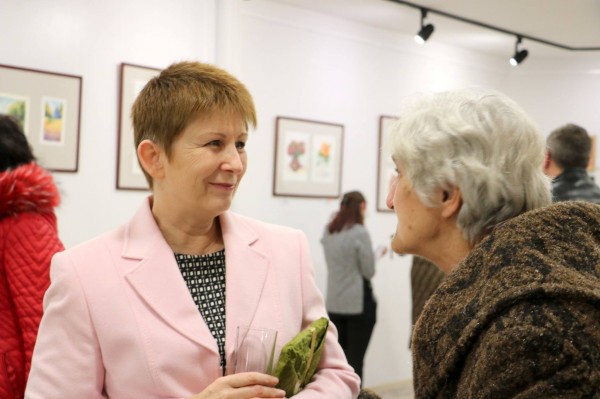 Над 930 лева събра благотворителната изложба на Радиана Георгиева