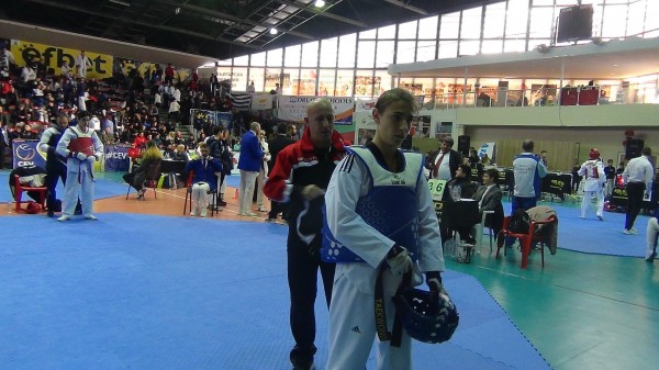 Таекуондистите на “Кентавър“ отново донесоха медали на Казанлък