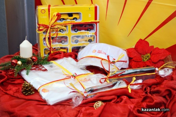 Участвайте за легендарните модели на Ferrari в новогодишната томбола на автосервиз “Мончев-90“