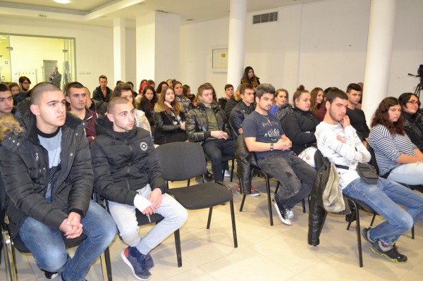 Младите казанлъчани – с най-високо ниво в програмата за лидерство