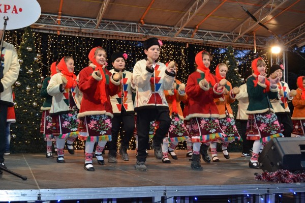 Казанлък заживя с празничния дух на Коледно-новогодишните празници