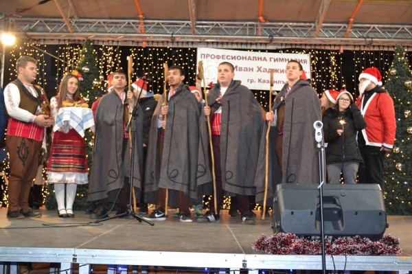 Казанлък заживя с празничния дух на Коледно-новогодишните празници