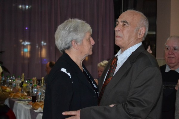 Над 60 „златни младоженци“ венча Кметът на Община Казанлък