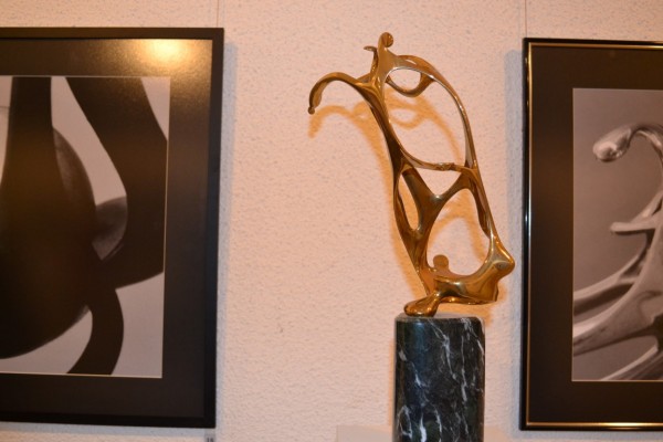 Изложбата „РазЛичен“ на Христо Генев посрещна първата си публика в Казанлък