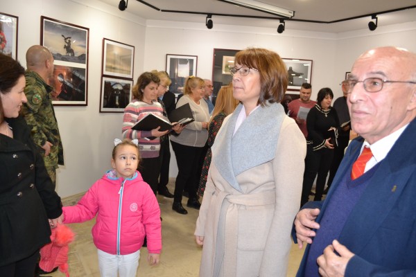 Кметът поздрави участниците в Първия фотографски салон на Казанлък