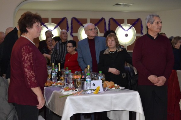 Над 60 „златни младоженци“ венча Кметът на Община Казанлък