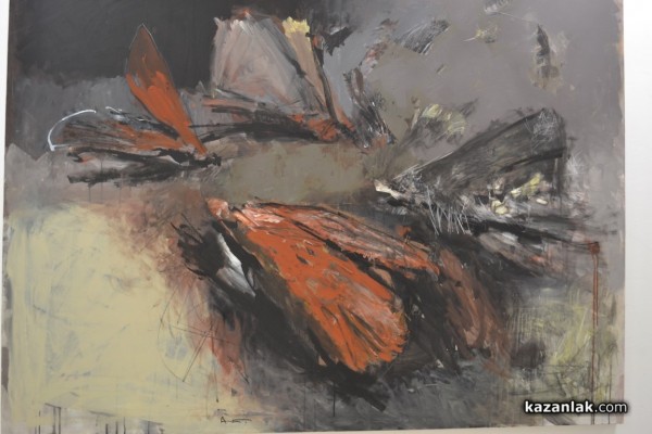 Шареният свят на СБХ в Казанлък изпълни залата на ул.“Искра“№4