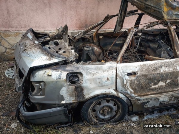 Лек автомобил с газова уредба се взриви тази нощ в Казанлък