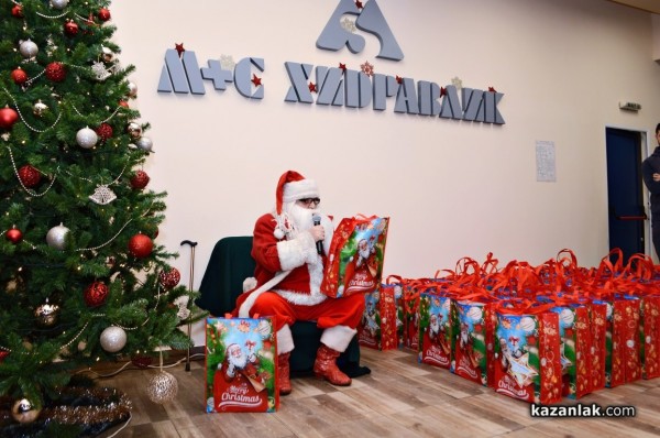 Поздрав от мениджърския състав на М+С Хидравлик за Коледа и Новата 2019г.