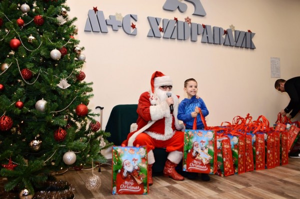 Поздрав от мениджърския състав на М+С Хидравлик за Коледа и Новата 2019г.