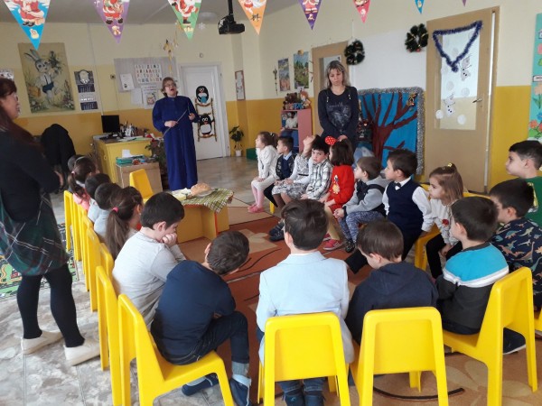 В Енина посрещнаха Игнажден със забавления