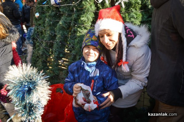 Мотористи в костюми на Дядо Коледа отново ще раздават подаръци на най-малките