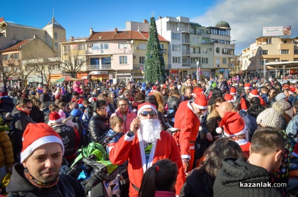 Мотористи в костюми на Дядо Коледа отново ще раздават подаръци на най-малките