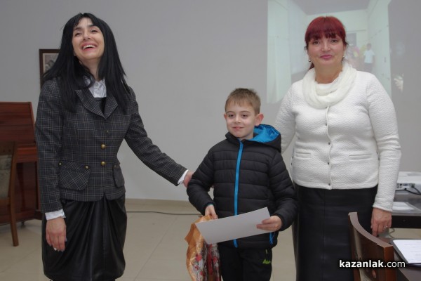 Библиотека “Искра“ отличи малки и големи в годишните си награди